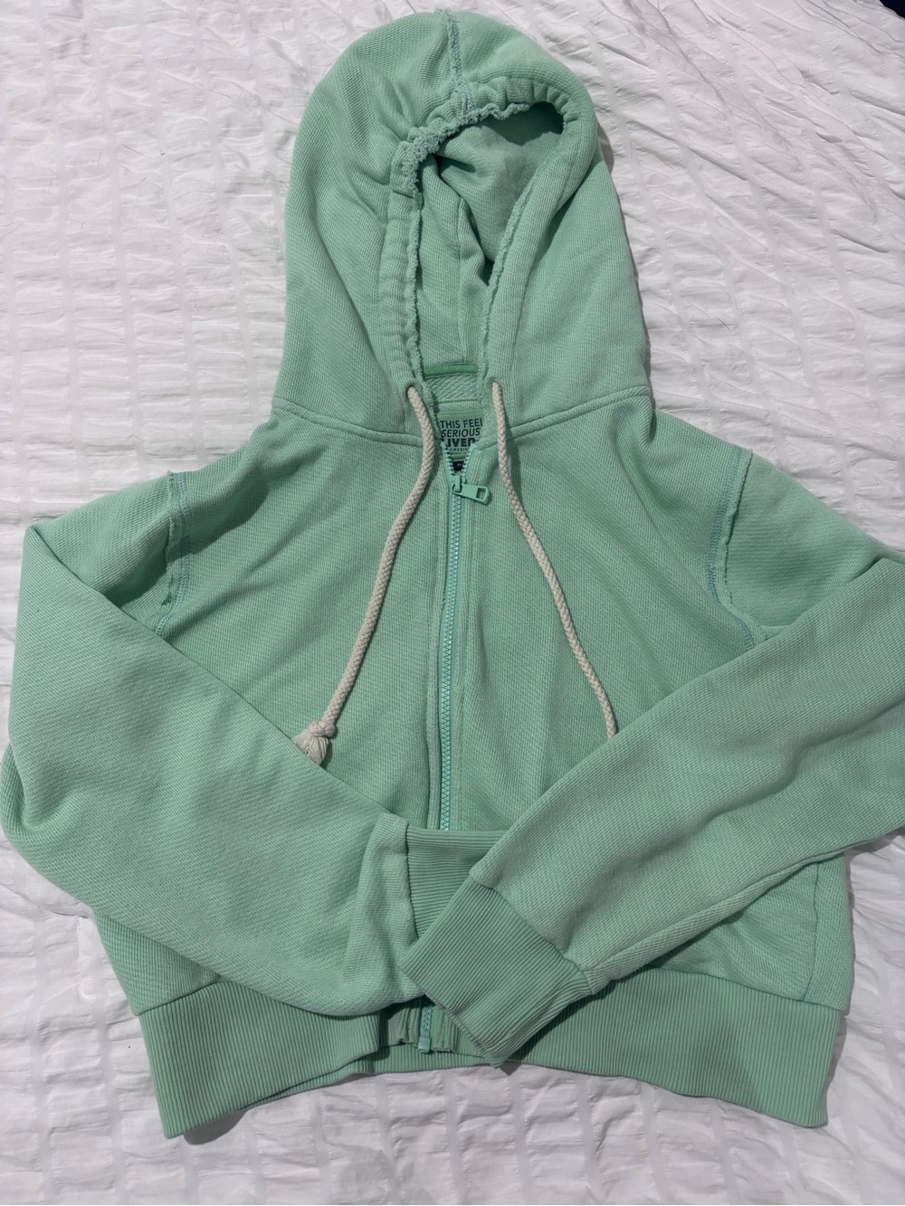 This Feels Seriously Lived In Mint Cropped American Eagle  Hoodie Women's XL